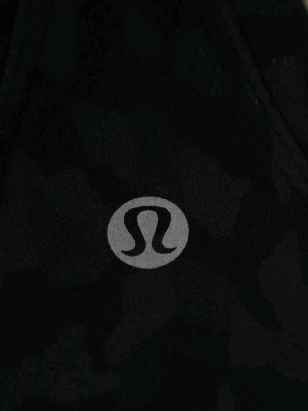 lululemon athletica Black Camo Cool Racerback Tank SZ 8 - Picture 4 of 4